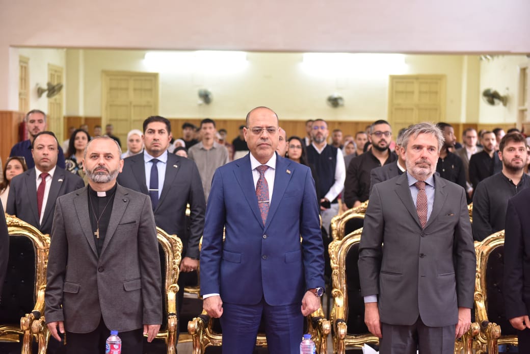 وزير القوى العامله 